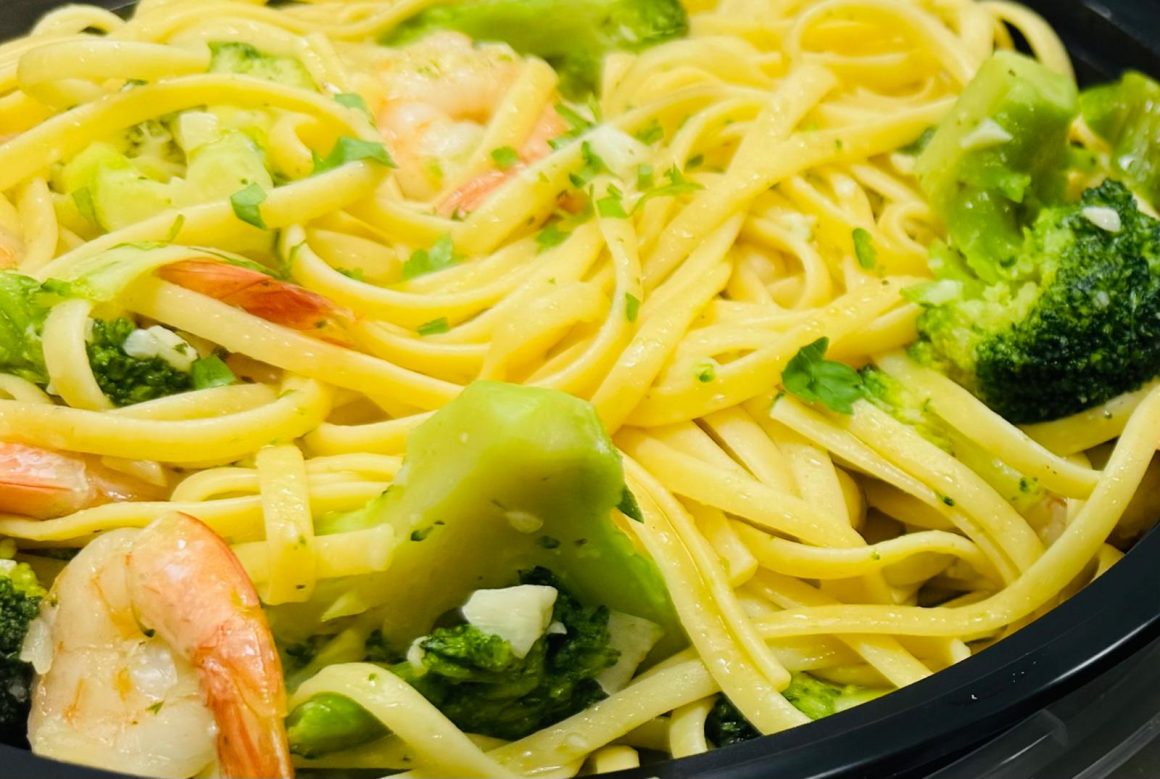 Linguini, Shrimp, Broccoli, Olive Oil & Fresh Garlic